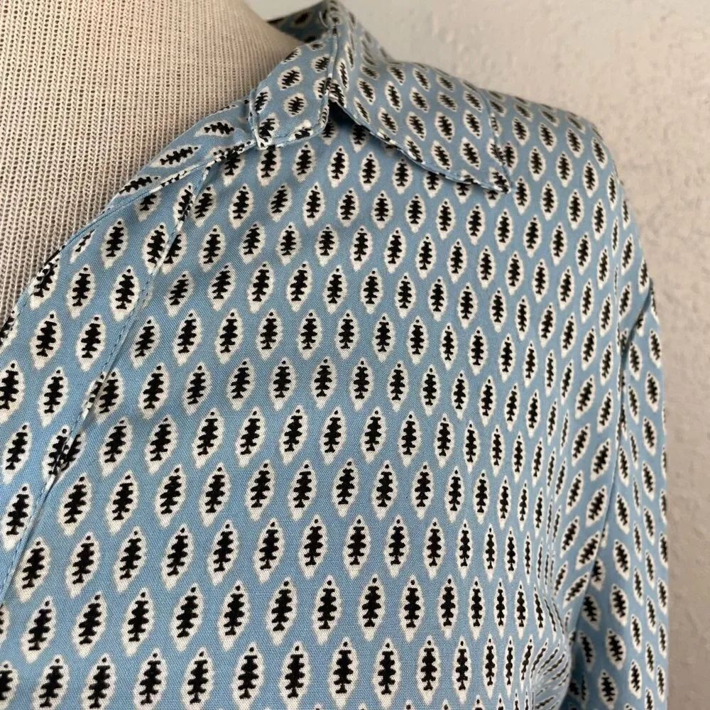 J. Jill Button Down Top Size M Petite EUC - Picture 3 of 9